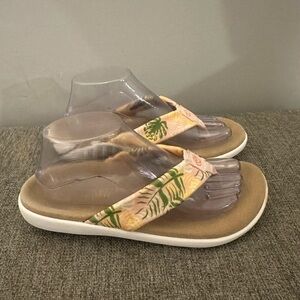 Spenco Floral Slip On Thong Sandal Size 8.5